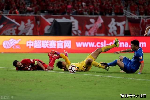 李缘表现低迷，引发球迷热议女篮世界杯表现